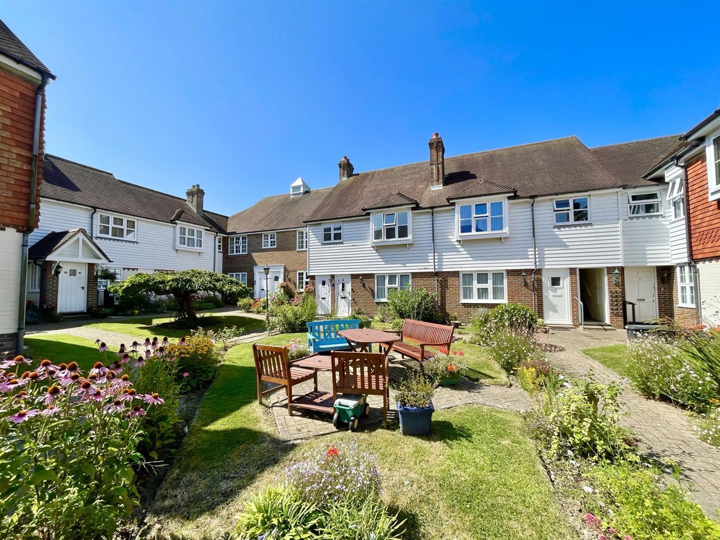 2 bed property in Church Street, Bexhill-On-Sea